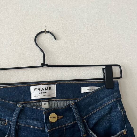 Frame Denim Le High Straight Jeans in Eagle Point Wash - Picture 7 of 7
